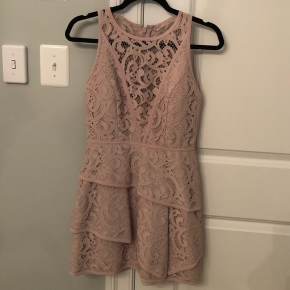 BCBGMaxAzria Dresses & Skirts - BCBG MAXAZRIA Hanah lace dress